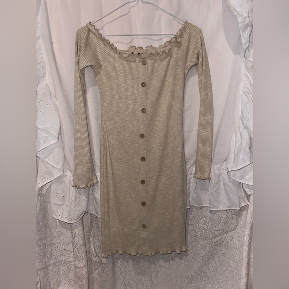 Body Con Beige dress w/ fake buttons - Picture 2 of 5